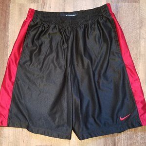 Nike Basketball Shorts size XL